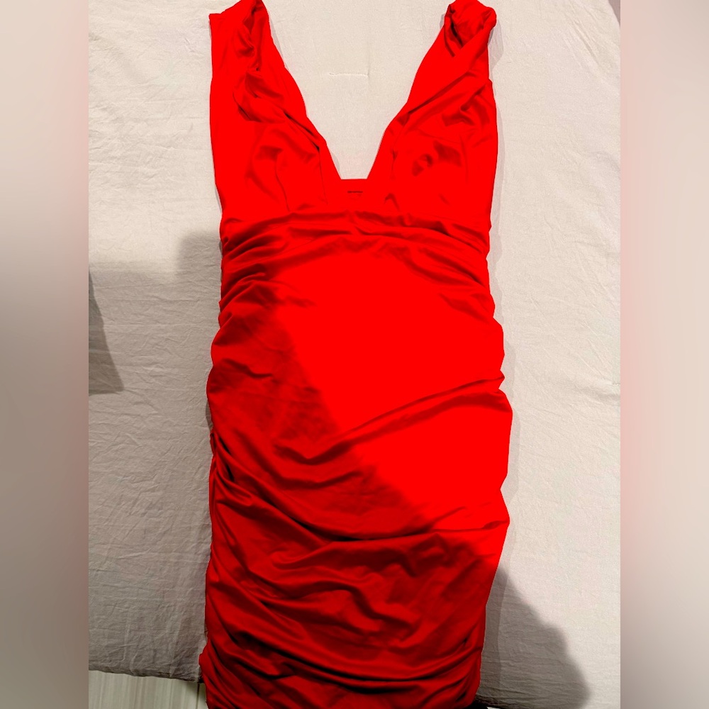 Elegant Red Sleeveless Dress